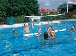 Wasser-Volleyball-Anlage
